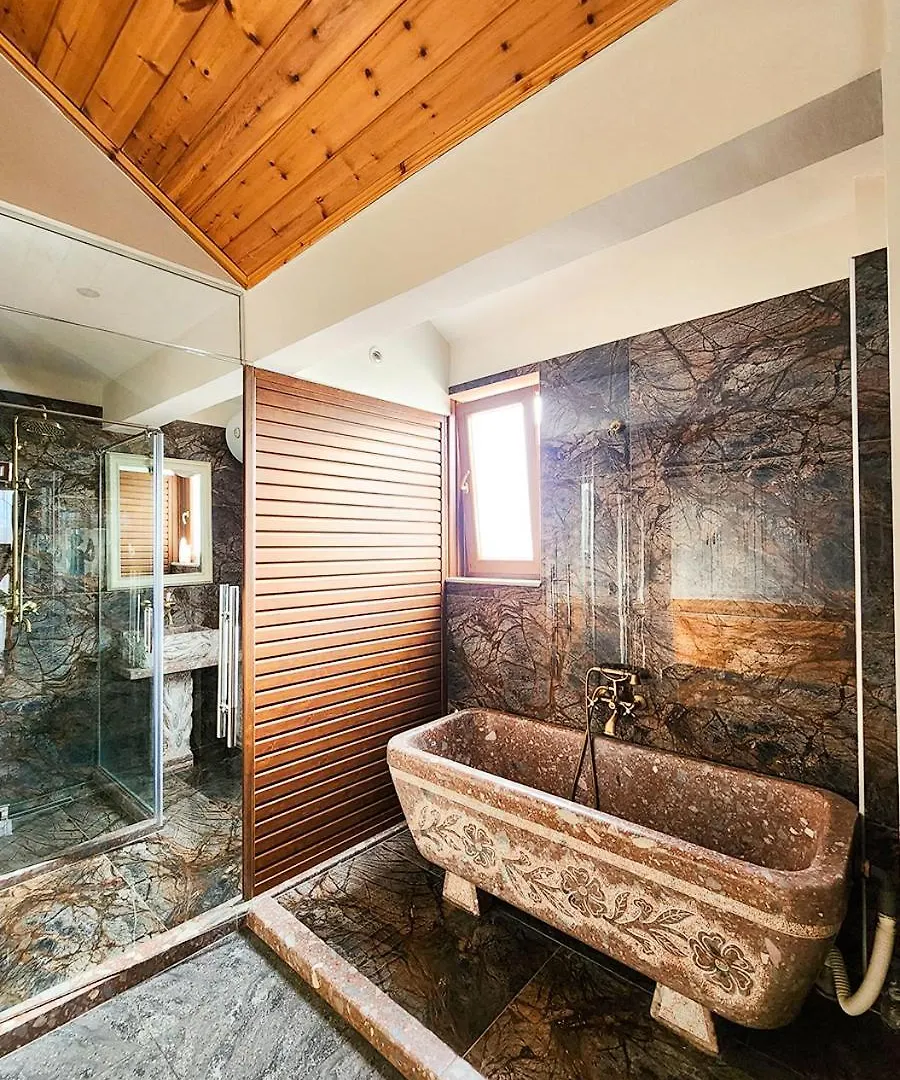 Villa Parku Rinia Korce 0*,