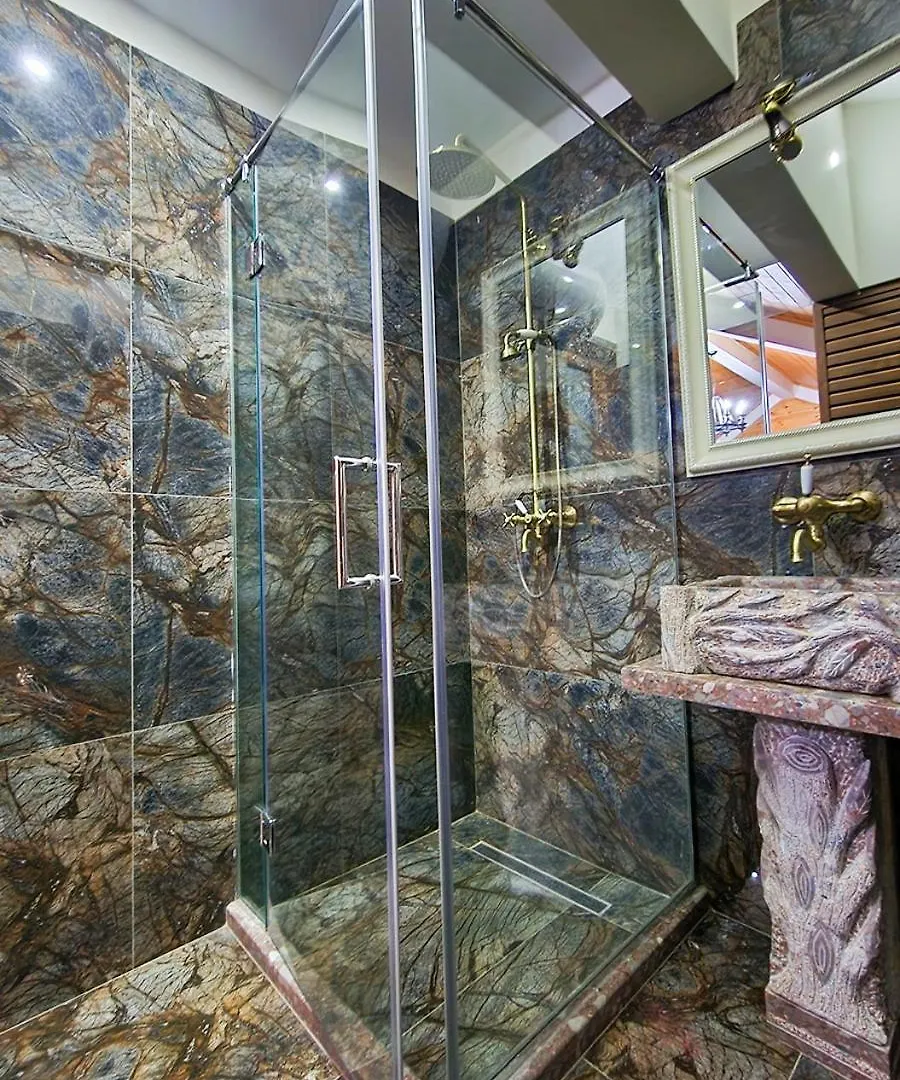 Villa Parku Rinia Korce 0*,  Albania